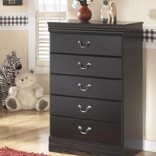 Huey Vineyard Five Drawer Chest