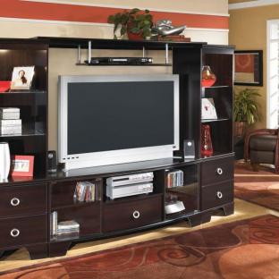 Pinella - Entertainment Center